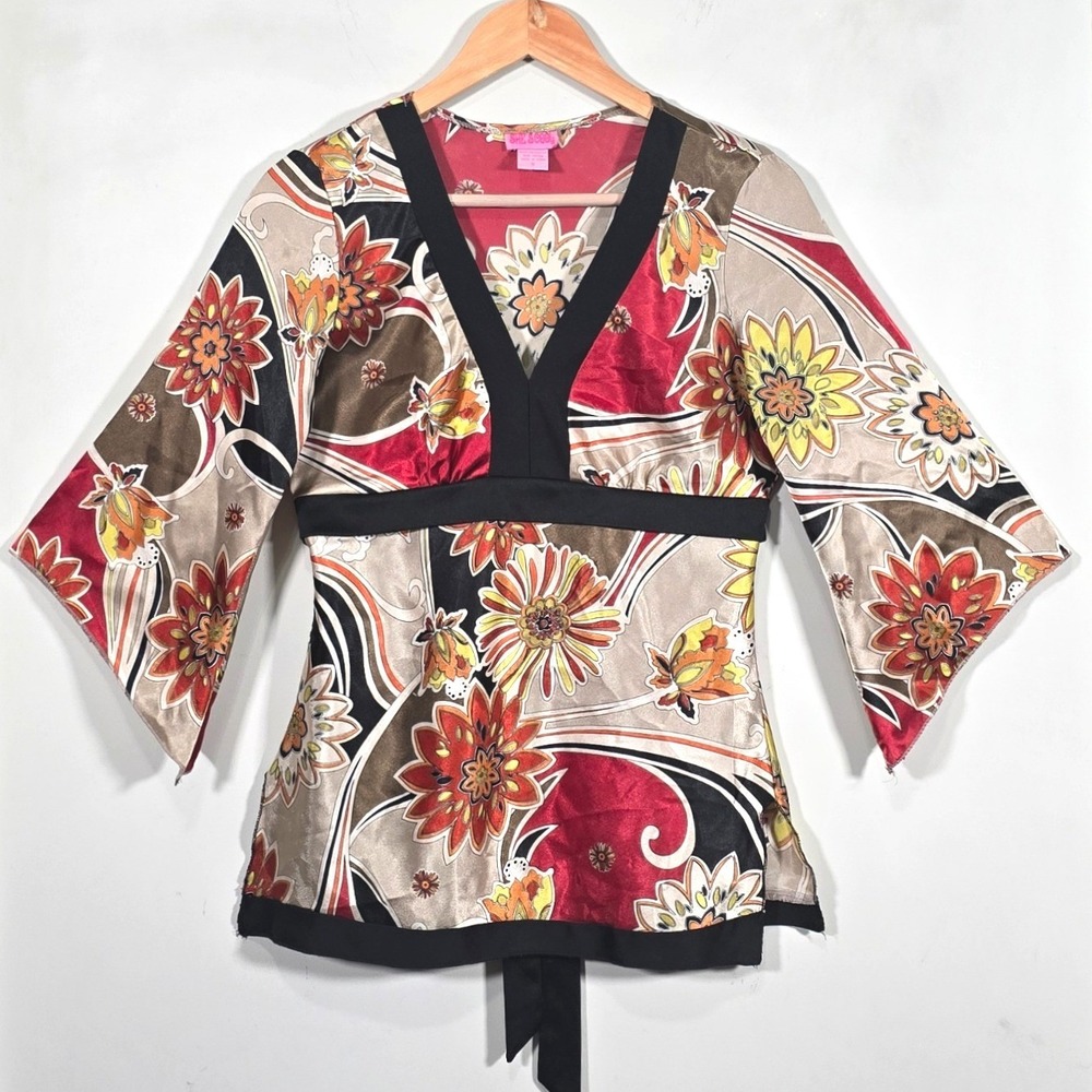 She's Cool Floral Bell Sleeve Top Small Red Black Vtg Y2K Boho Kimono V-Neck